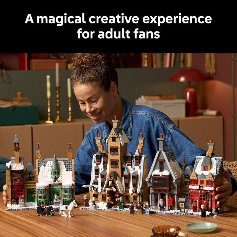 LEGO Harry Potter Hogsmeade Village Edición Coleccionista para Adultos con 7 Edificios y 12 Minifiguras