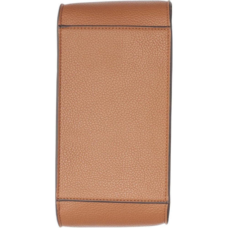 Bolsa Crossbody Calvin Klein Estelle Novelty de cuero vegano, elegante y funcional, correas ajustables y almacenamiento versátil