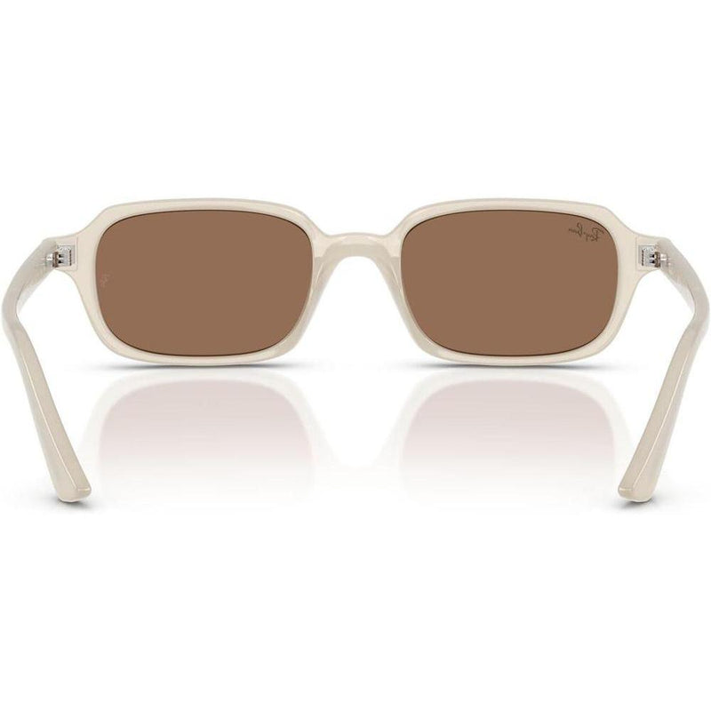 Gafas de Sol Ray-Ban RB4455 Zuri con Marco Cuadrado Negro y Lentes Polarizadas Gris Oscuro