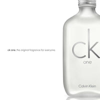 Calvin Klein CK One Eau de Toilette, fragancia cítrica unisex con té verde, bergamota, cardamomo, violeta y ámbar