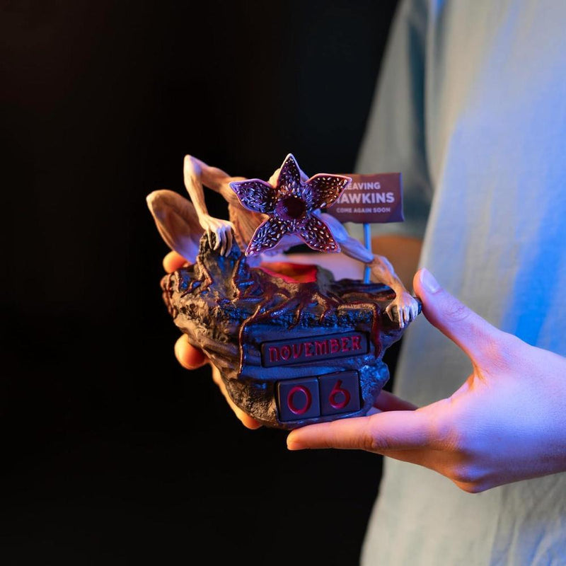 Stranger Things Merch | Decoración, Figuras de Acción y Coleccionables | Decoración de Halloween Oficial de Netflix