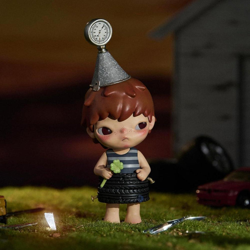 POP MART Hirono Series Echo Figuras coleccionables aleatorias en caja ciega, regalos ideales para decoración y cumpleaños