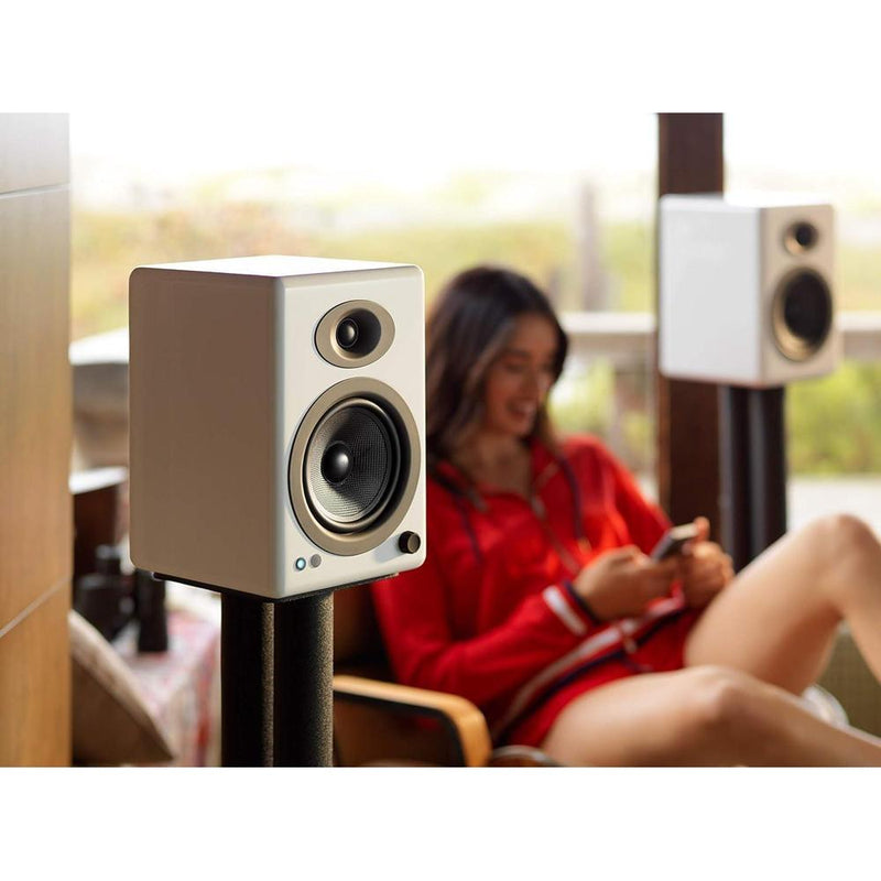 Bocinas de Estantería Amplificadas Audioengine A5+ para Música, Juegos, Turntables y Teatro en Casa