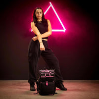 Mochila WOLFpak, versátil y resistente al agua, ideal para viajes o uso diario, con capacidad de personalización y compartimento para laptop