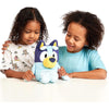 Bluey - Peluche parlante de 33 cm, interactivo, canta, 9 frases diferentes