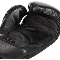 Guantes de boxeo Venum Challenger 2.0 de cuero sintético con ajuste seguro y diseño en negro