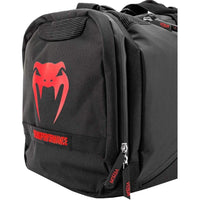 Venum Bolsa Deportiva Trainer Lite Evo con Gran Capacidad, Ideal para Deportes de Combate, con Bolsillos Laterales y Correa Acolchada