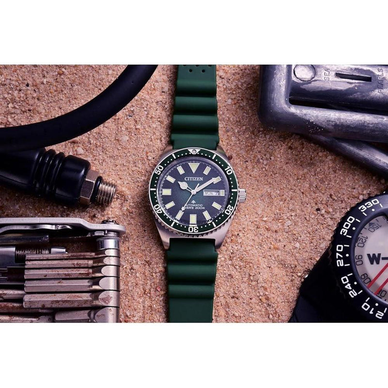 Citizen Reloj Promaster de buceo automático, acero inoxidable y correa verde, funciones avanzadas para aventureros