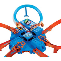 Hot Wheels Track Set con Auto de Juguete a Escala, Intersecciones para Choques, Booster Motorizado, Criss-Cross Crash Track