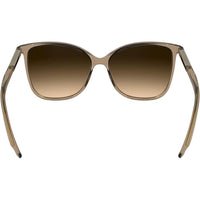 Gafas de sol Calvin Klein para mujer modelo CK25504S con diseño cuadrado, lentes degradadas y detalle metálico elegante