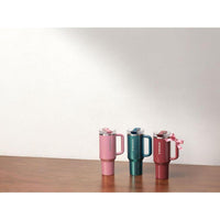Vaso Stanley Quencher ProTour con tapa a prueba de fugas, popote y asa, compatible para viajes, acero inoxidable sin BPA