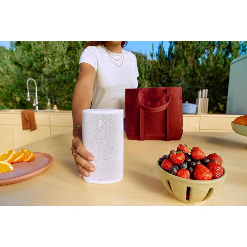 Sonos Play - Altavoz Bluetooth portátil con WiFi y Alexa, batería de larga duración y base de carga, color blanco