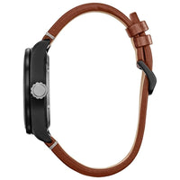 Citizen Eco-Drive Star Wars Chewbacca, correa de acero inoxidable negro sobre cuero marrón, movimiento de 3 manecillas