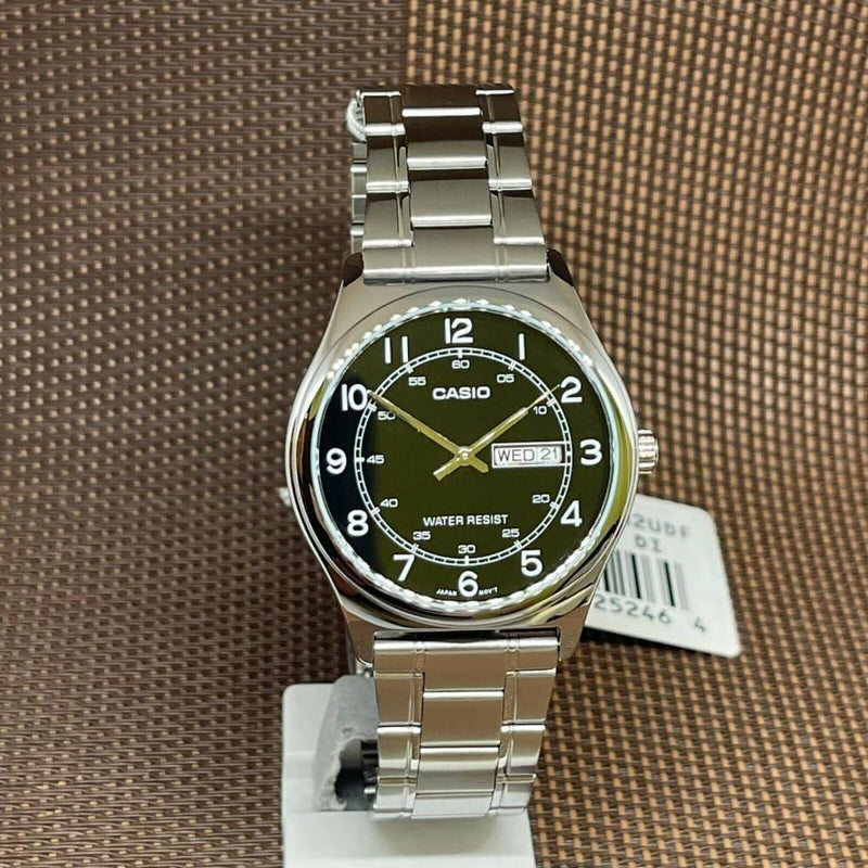 Reloj Casio para hombre de acero inoxidable, esfera negra y función de fecha, modelo MTP-V006D-1B2, diseño casual