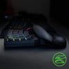 Teclado Razer Tartarus V2 de una mano con interruptores mecha-membrana, 32 teclas programables e iluminación Chroma RGB