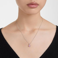 Collar colgante Swarovski con piedra rosa y cristales claros, cadena fina, ideal para un estilo sofisticado y elegante