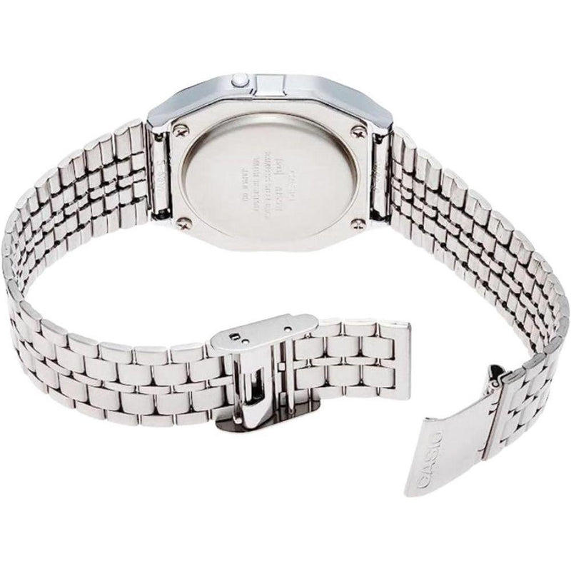 Reloj digital clásico Casio A159W-N1DF con brazalete metálico y cierre plegable, ideal para el uso diario, diseño atemporal