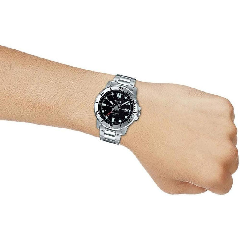 Reloj Casio para hombre, diseño análogo con dial marrón y acero inoxidable, resistente al agua y manecillas luminosas
