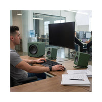 Subwoofer Audioengine S6 con potencia de 210 vatios y diseño compacto para amantes del cine y la música