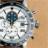 Reloj Citizen Eco-Drive Weekender Brycen cronógrafo con caja de acero inoxidable y correa de cuero marrón