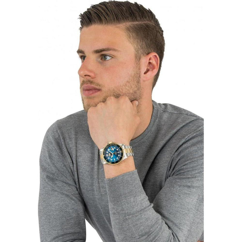 Invicta Pro Diver Reloj de cuarzo para hombre con correa de acero inoxidable en dos tonos, modelo 30021