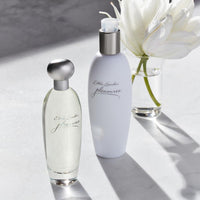 Estée Lauder Pleasures Eau de Parfum Spray, fragancia floral para mujer con notas de lirio, peonía y jazmín, cautivadora y optimista