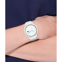 Lacoste Reloj 12.12 de silicona blanco para hombre con movimiento de cuarzo y cristal resistente a arañazos