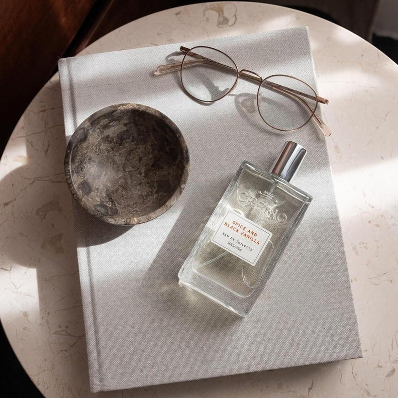 Cremo Colonia Masculina: Aroma de Especias Vibrantes, Maderas Oscuras y Vainilla Negra - Fragancia Firma Multi-Capas