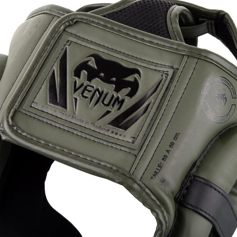 Casco protector Venum Elite: ligero y ajustable, perfecto para boxeo y MMA, con diseño ergonómico y malla ventilada