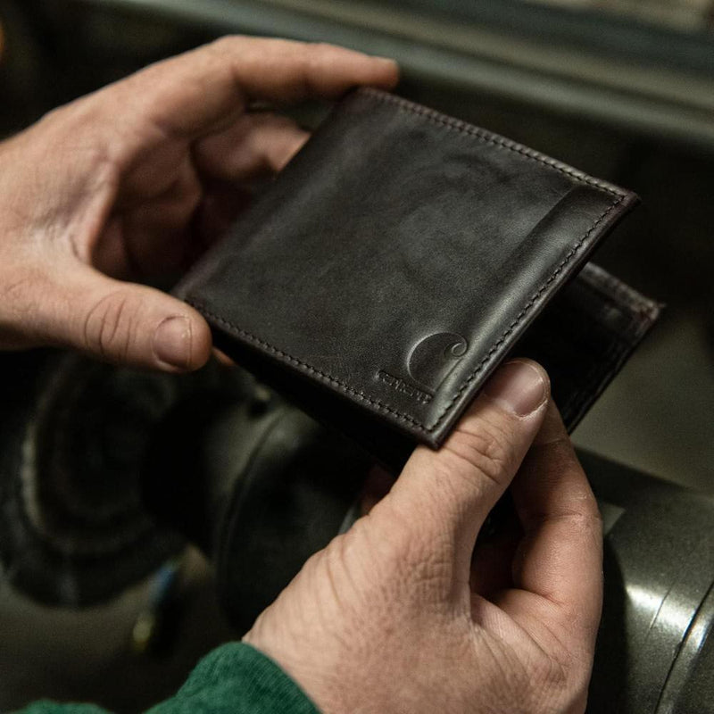 Carhartt Carteras duraderas de cuero marrón aceitado para hombre, varios estilos disponibles