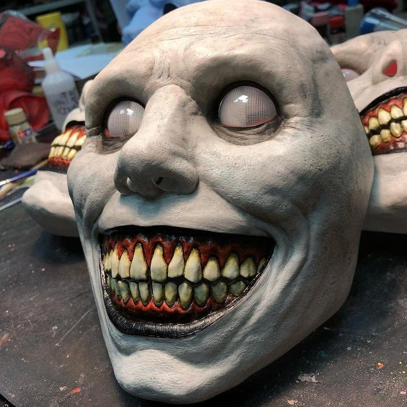 Máscara realista de látex de Halloween espeluznante con diseño de terror, ojos demoníacos y ajuste cómodo para adultos