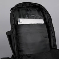 Mochila táctica impermeable WOLFpak con capacidad de 15L, diseño en color negro, personalizable y durable