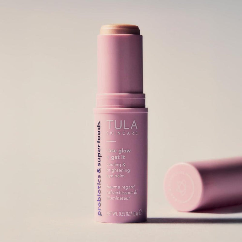 TULA Skin Care Bálsamo para ojos Rose Glow - Tratamiento de círculos oscuros, hidrata e ilumina instantáneamente