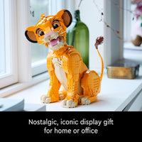 LEGO Disney Young Simba para adultos, figura de Disney para construir y exhibir, nostalgia y creatividad para fanáticos de las películas