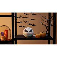 Paquete Echo Dot: Incluye Echo Dot (5ª Generación, Versión 2022) | Carbón Y Edición Limitada Disney Jack Skellington Shell
