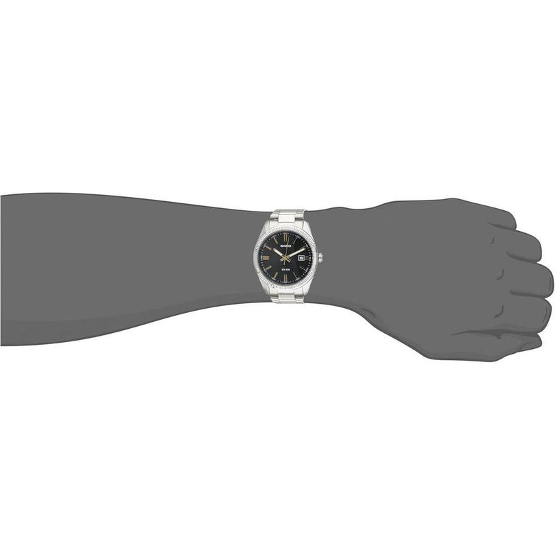 Reloj Casio Quartz para hombres con diseño en acero inoxidable y movimiento de cuarzo preciso, incluye batería