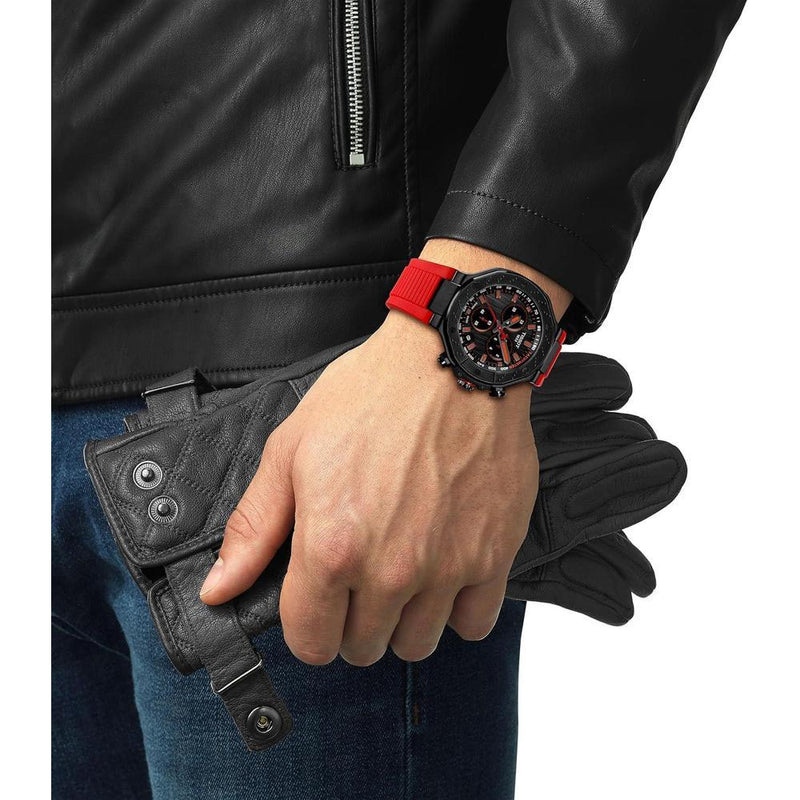 Reloj de pulsera Tissot Cronógrafo T Race, diseño inspirado en motocicletas con cronometraje de precisión y estilo dinámico