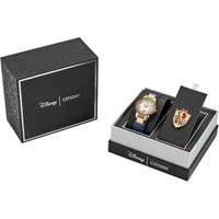 Citizen Eco-Drive Disney Princess, caja de acero oro con correa de cuero azul y juego de regalo de alfiler, modelo GA1079-41W