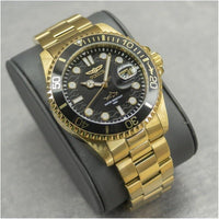 Reloj de cuarzo Invicta Pro Diver para hombre con correa de acero inoxidable y resistencia al agua