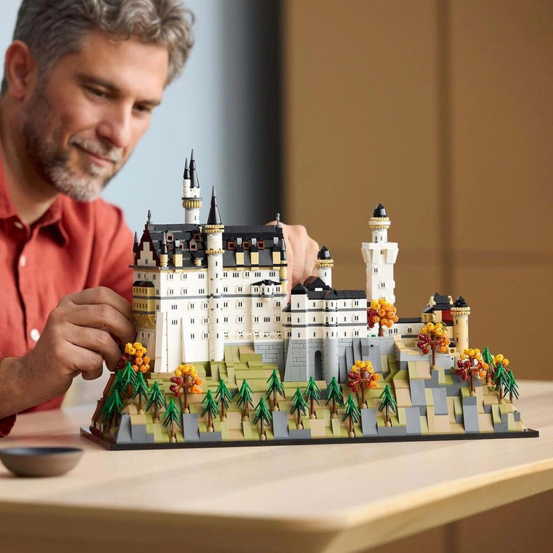 LEGO 21063 Arquitectura Castillo Neuschwanstein, Juguetes de Construcción para Cumpleaños, Bloques para Hombres y Mujeres