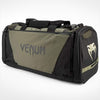 Venum Bolsa deportiva Trainer Lite Evo, amplia capacidad y ventilación con correa ajustable y acolchada
