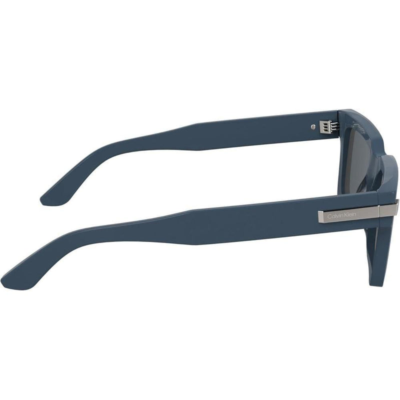 Gafas de sol Calvin Klein Ck25503s con diseño rectangular moderno, construcción en acetato renovado y logotipo en metal