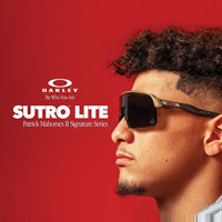 Gafas de sol deportivas Oakley Sutro Lite para hombres en color negro con tecnología Prizm y protección UV100%