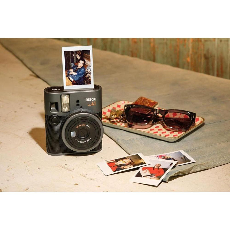 Fujifilm Instax Mini 41 Cámara instantánea en color negro con accesorios y película instantánea Fujifilm
