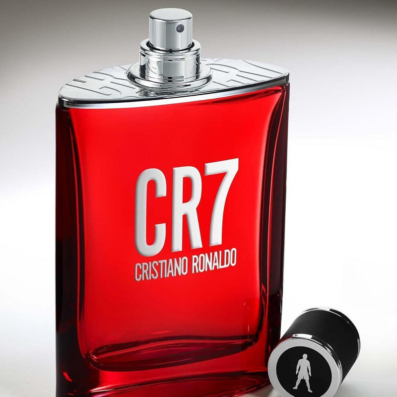 CR7 Cristiano Ronaldo Eau De Toilette con aroma amaderado y almizclado, incluye lavanda, cardamomo, tabaco y cedro, parte de la colección original