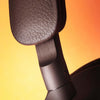 Bang & Olufsen Beoplay H95 auriculares inalámbricos premium con ANC y 38 horas de batería, diseño plegable, color castaño