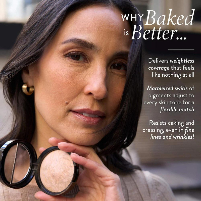 Balance and Brighten Base en Polvo Compacta Correctora de Color + Brocha Kabuki