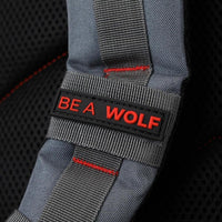 Mochila táctica WOLFpak de 45L color yunque gris para camping, senderismo, gimnasio, personalizable con parches y resistente al agua