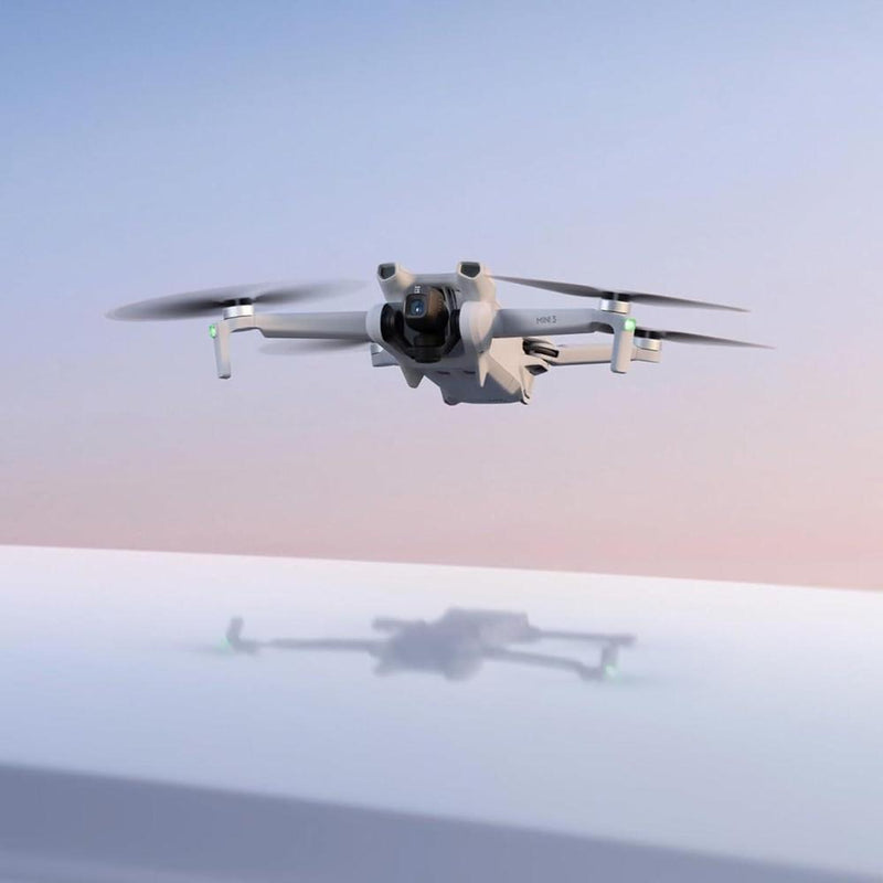 DJI Mini 3 combo con cámara 4K, 3 baterías, transmisión de video a 10 km, ideal para principiantes, dron ligero y avanzado