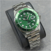 Reloj de cuarzo Invicta Pro Diver para hombre con correa de acero inoxidable y resistencia al agua